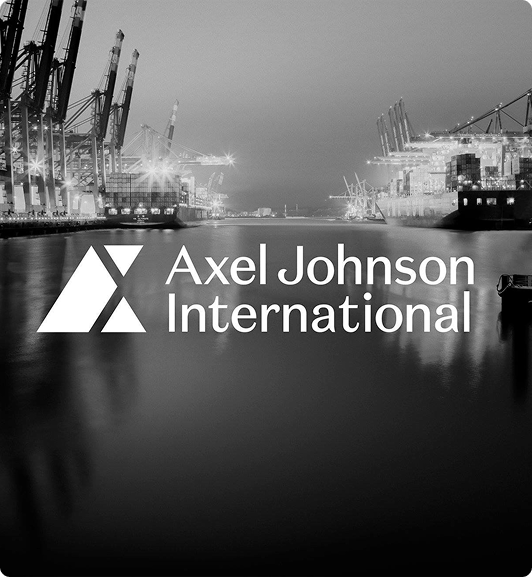 Axel Johnson Internationals logotyp över hamnmiljö